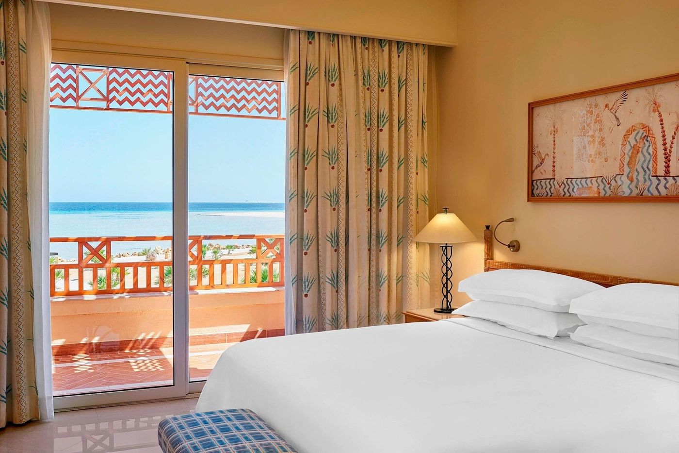 Sheraton-Soma-Bay-Room-36