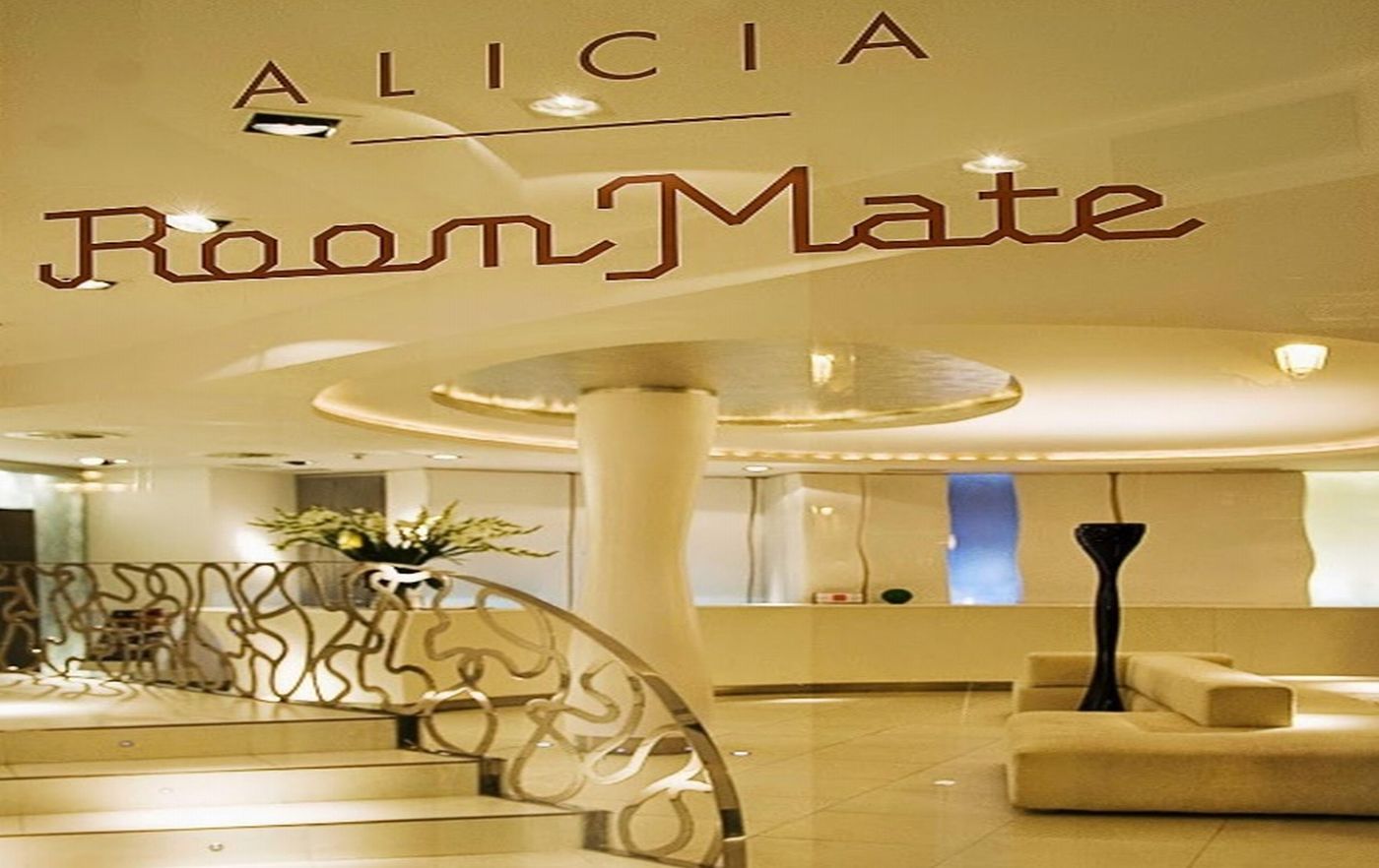 Room-Mate-Alicia-Lobby-34