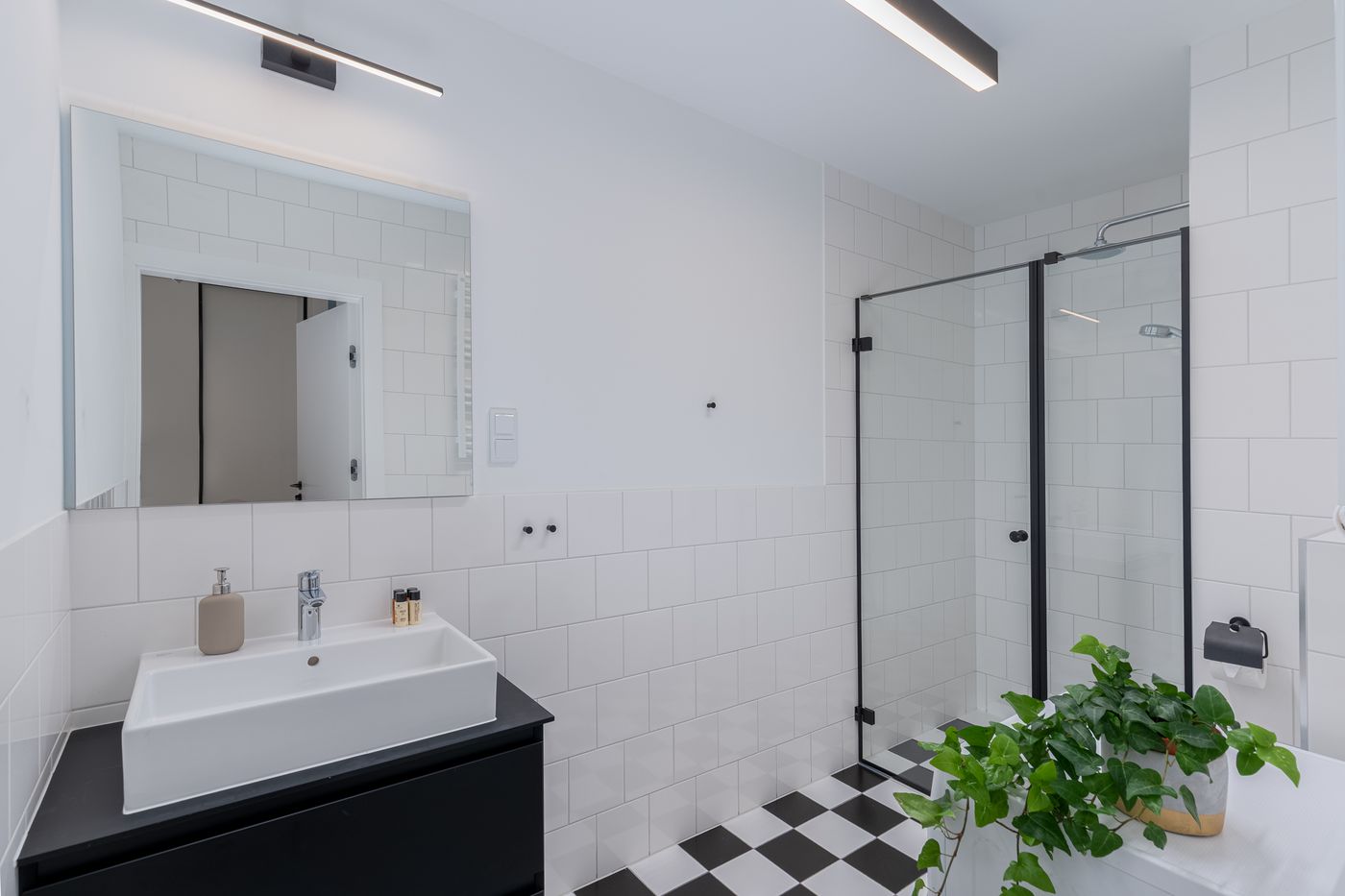 EXCLUSIVE-Aparthotel-Krakow-Lubicz-40-Room-65