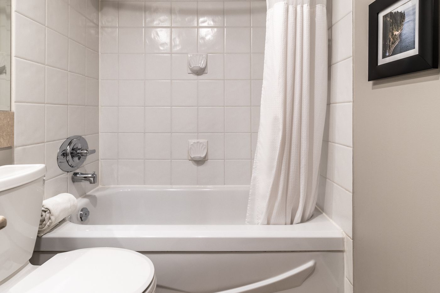 Atrium-Hotel-Vancouver-Room-58