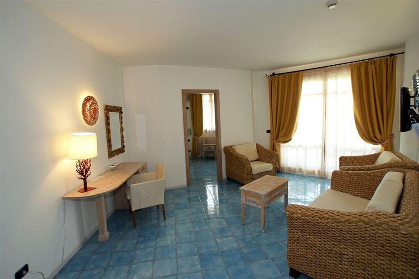 Baia-Caddinas-General-view-11