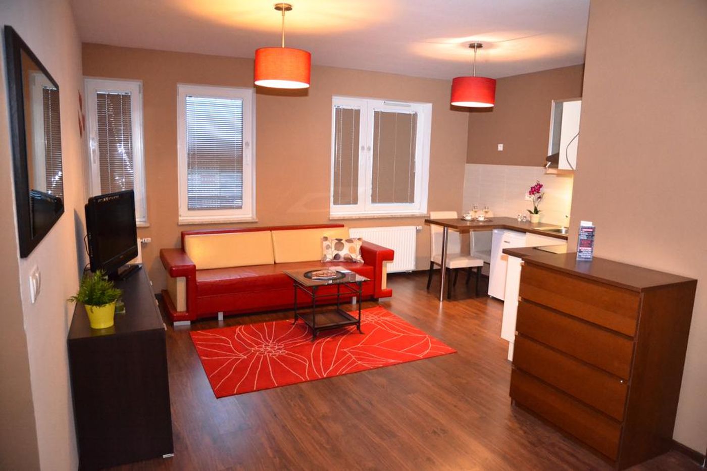 Senator-Warsaw-Apartments-Room-17