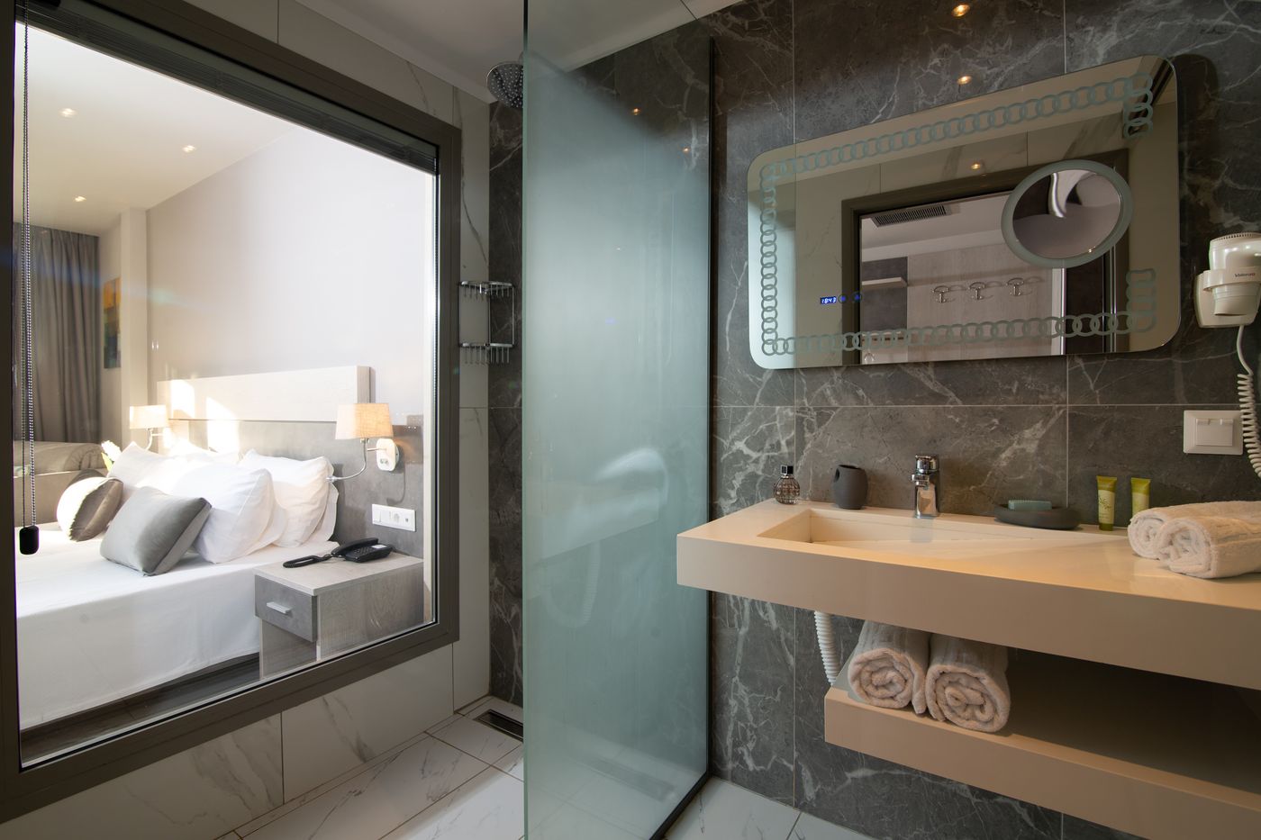 Dionysos Hotel and Suites