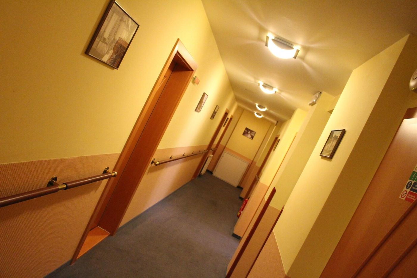 Ruze-Czech Republic-KARLSBAD -Lobby-10