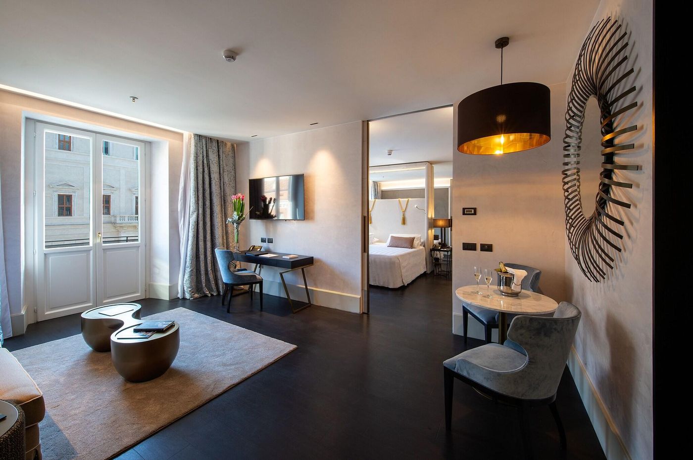 Sina-Bernini-Bristol--Autograph-Collection-Room-6