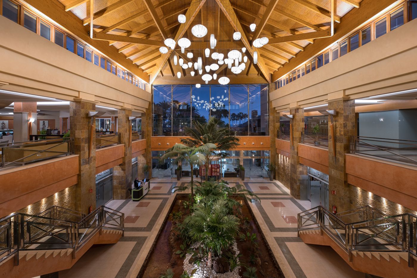 Elba-Sara-Beach---Golf-Resort-Lobby-46