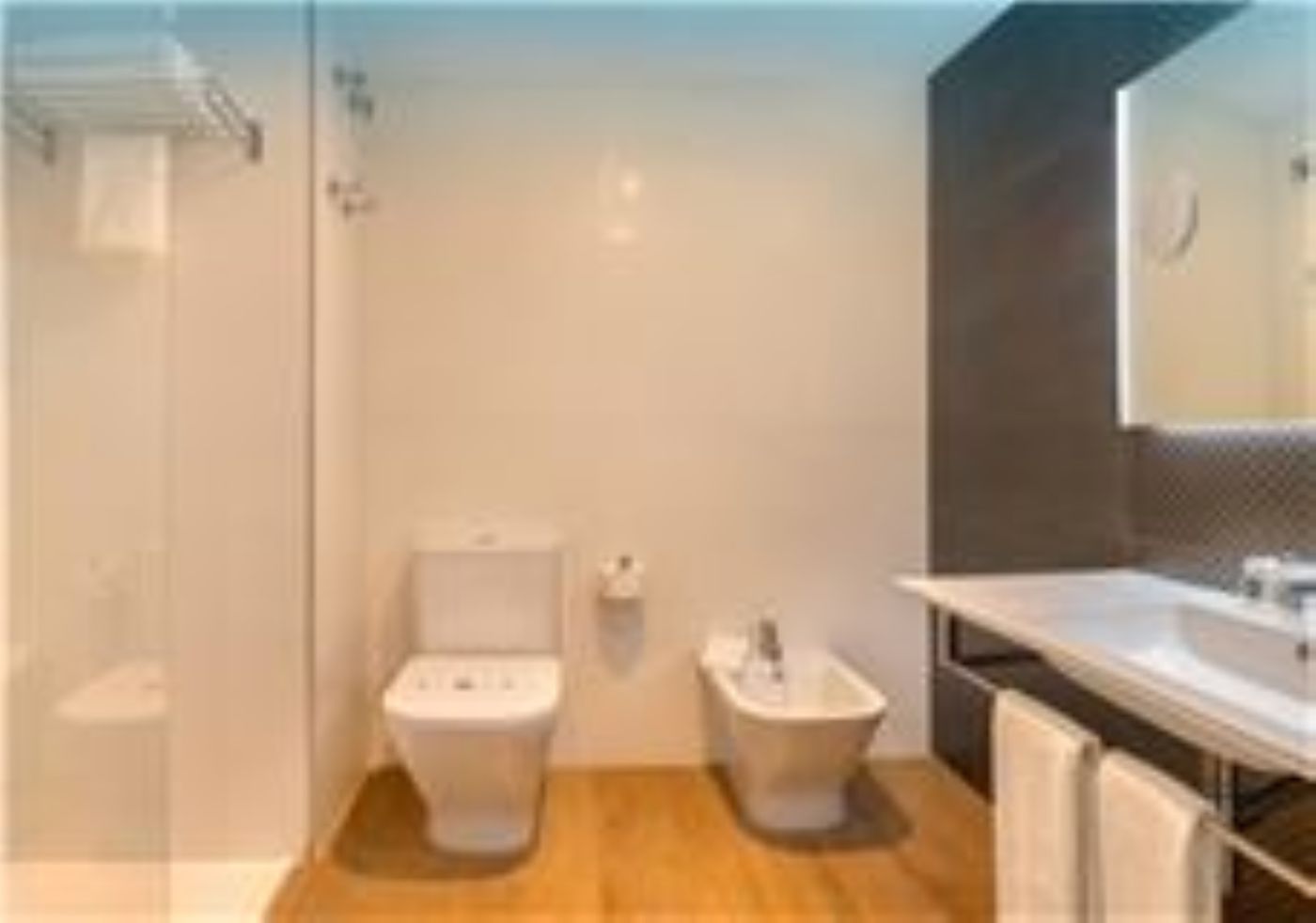 RH-Royal-Only-Adults-Room-18