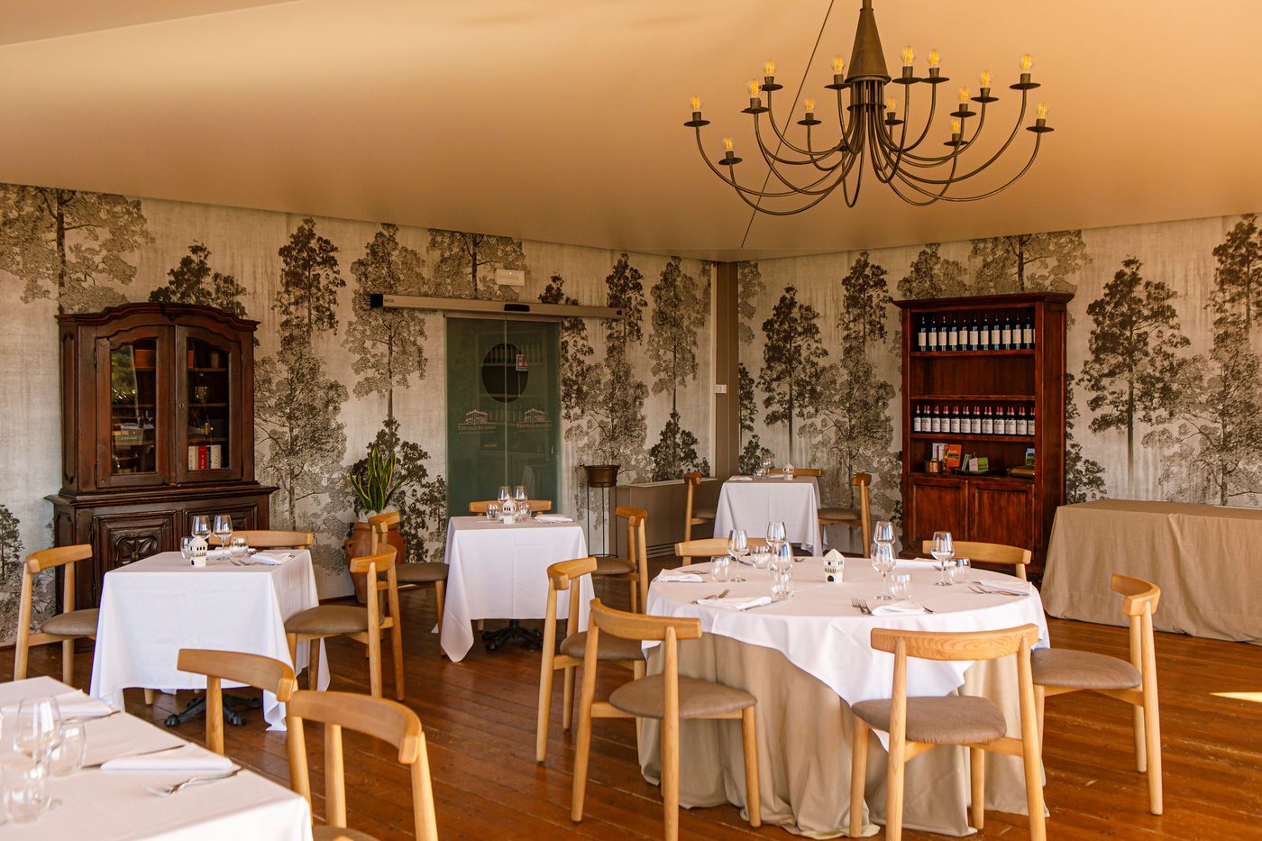 Tenuta di Artimino Melia Collection