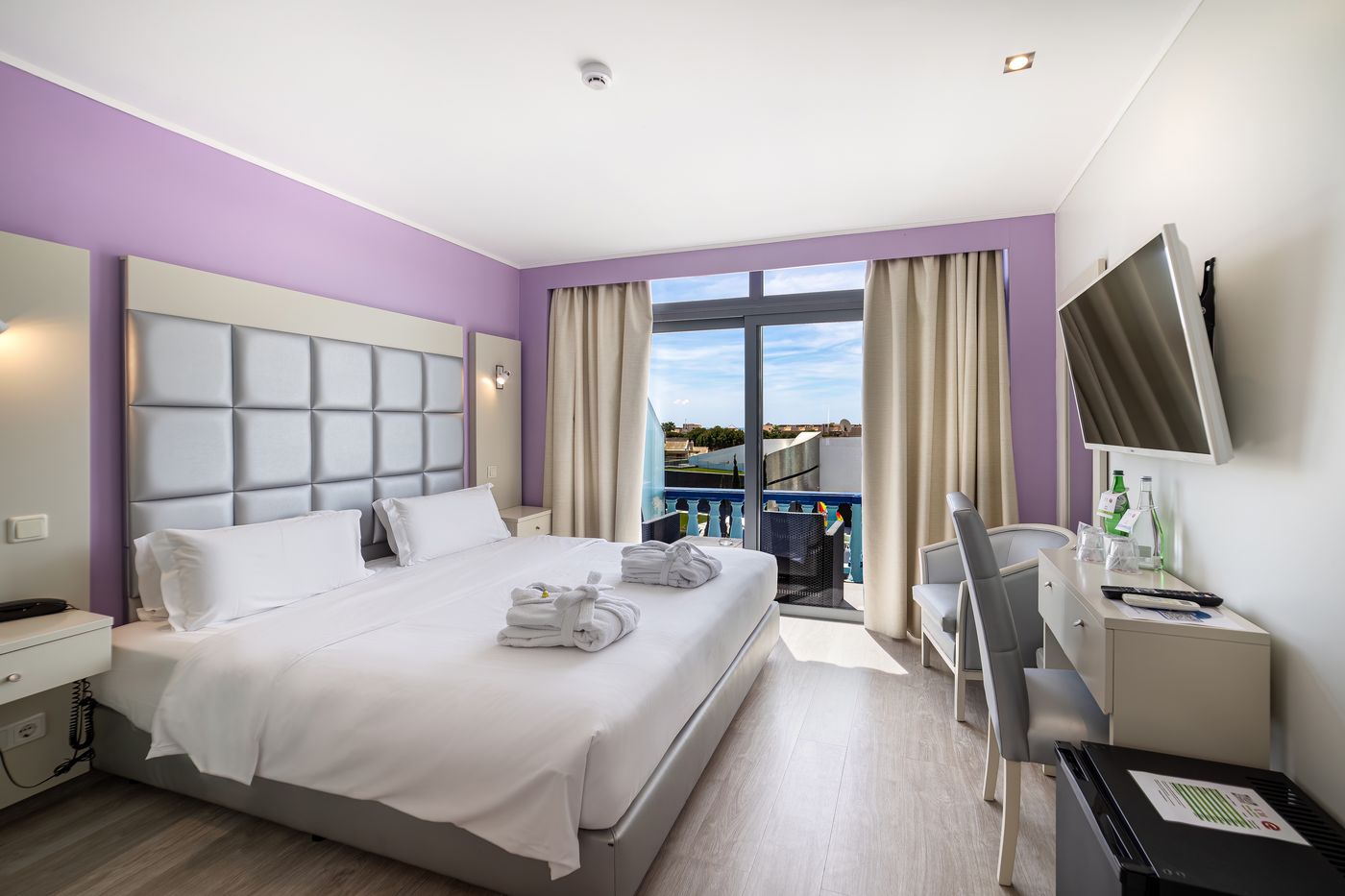 Hotel-Santa-Eulalia-Praia-Room-21