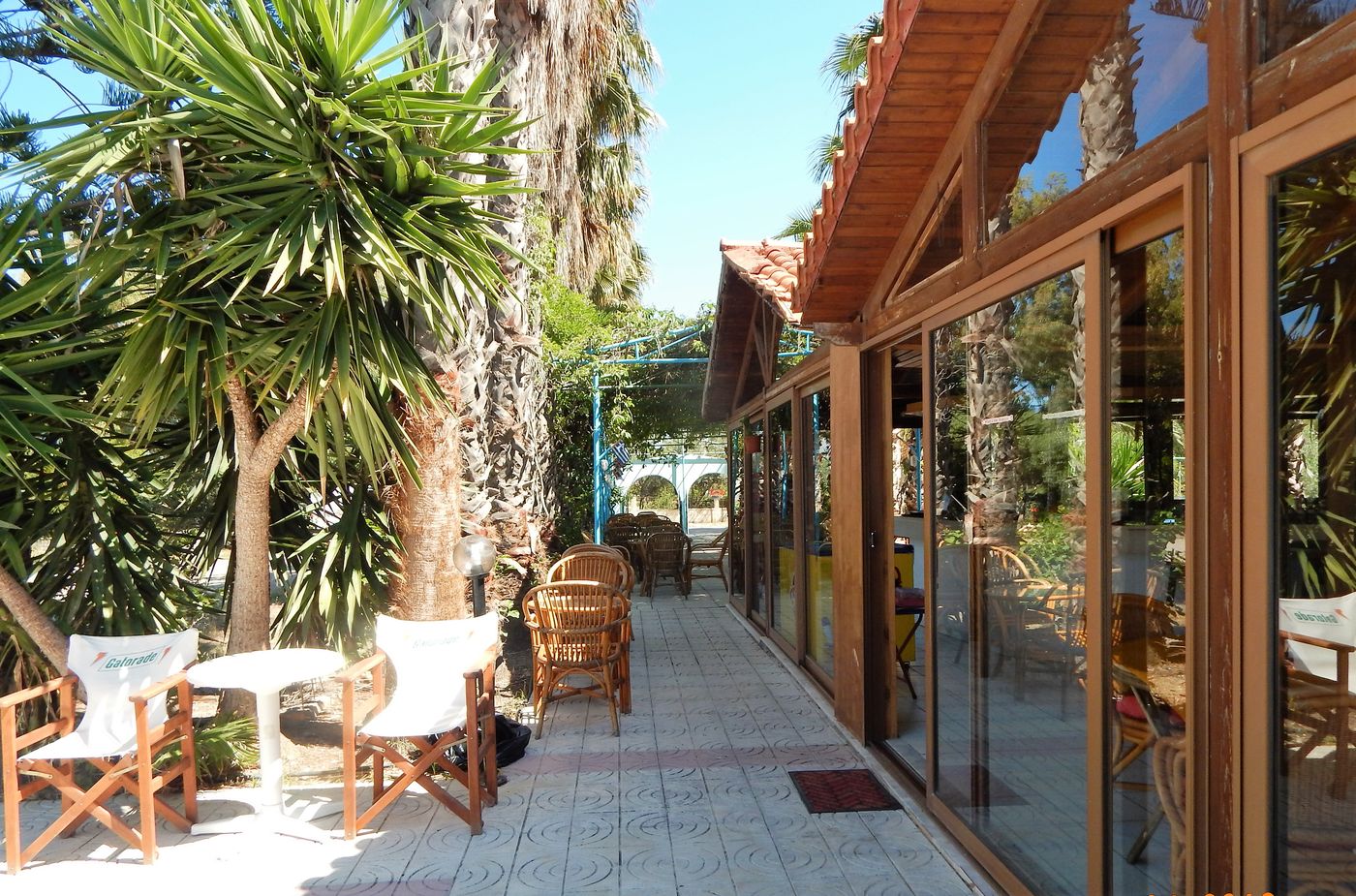 Dreams-4U-Apartments-Bar-10