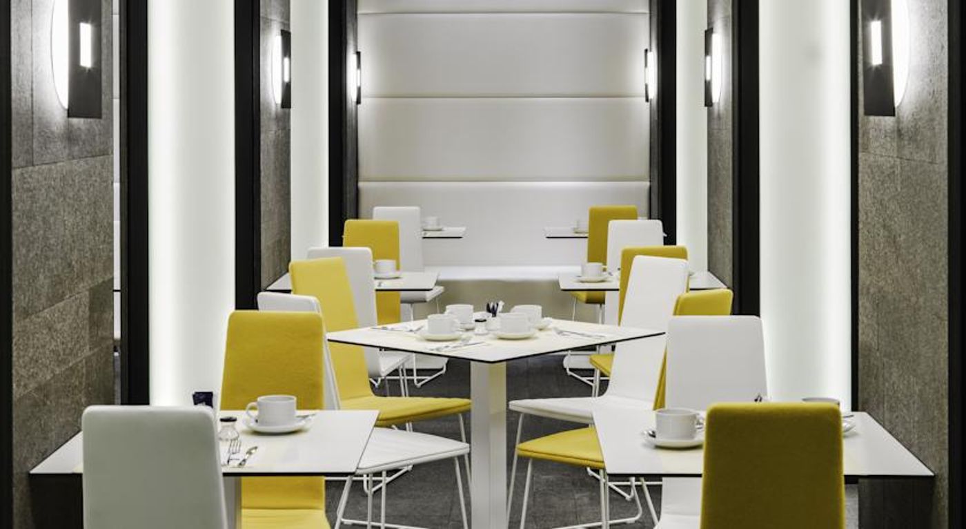 H10 Urquinaona Plaza