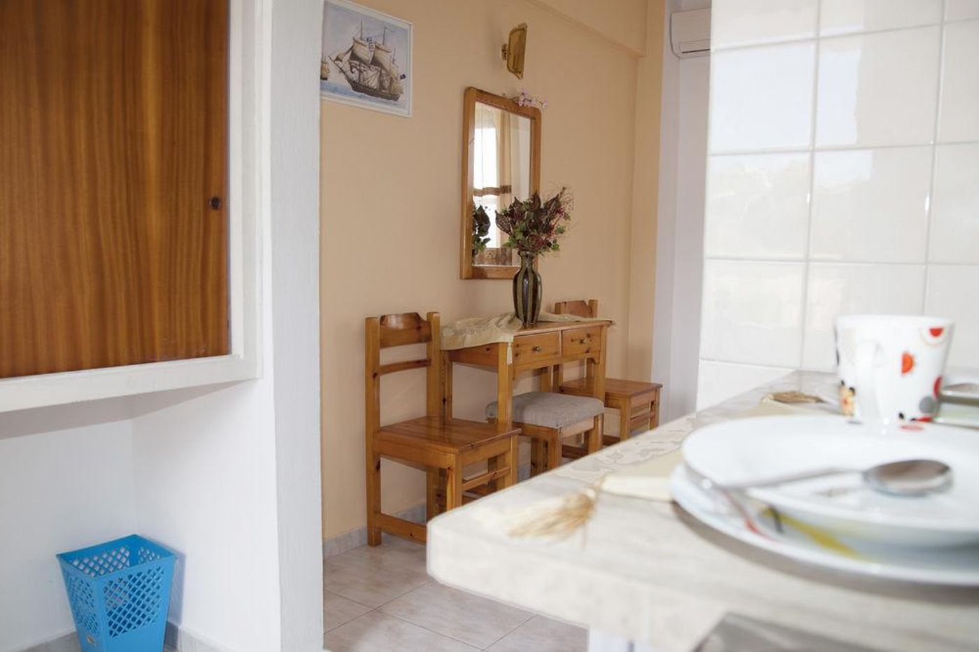 Archodia-Studios-Room-14