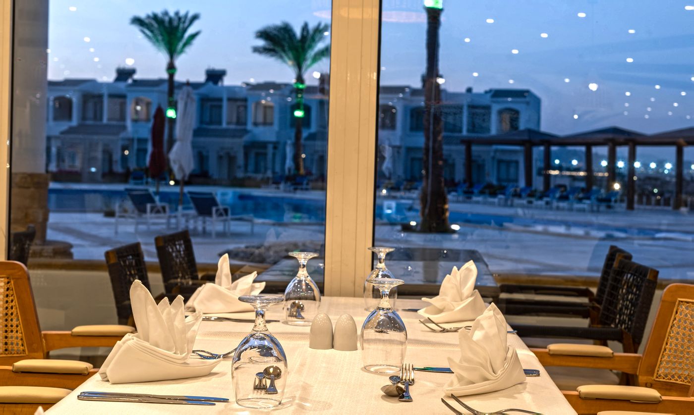 Invidia Coral Beach Tiran 28.10