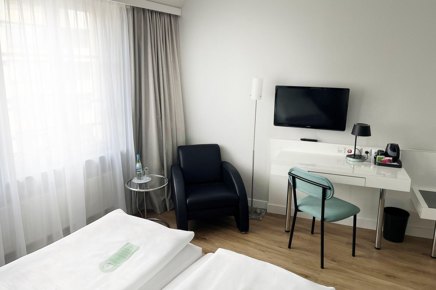 Select-Hotel-Berlin-Checkpoint-Charlie-Room-28