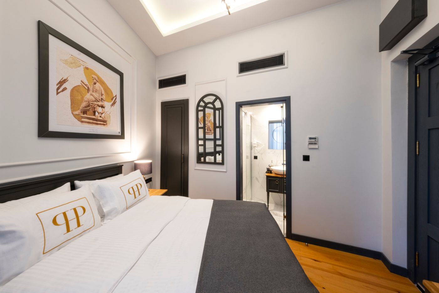 Ferman-Port-Hotel-Room-44