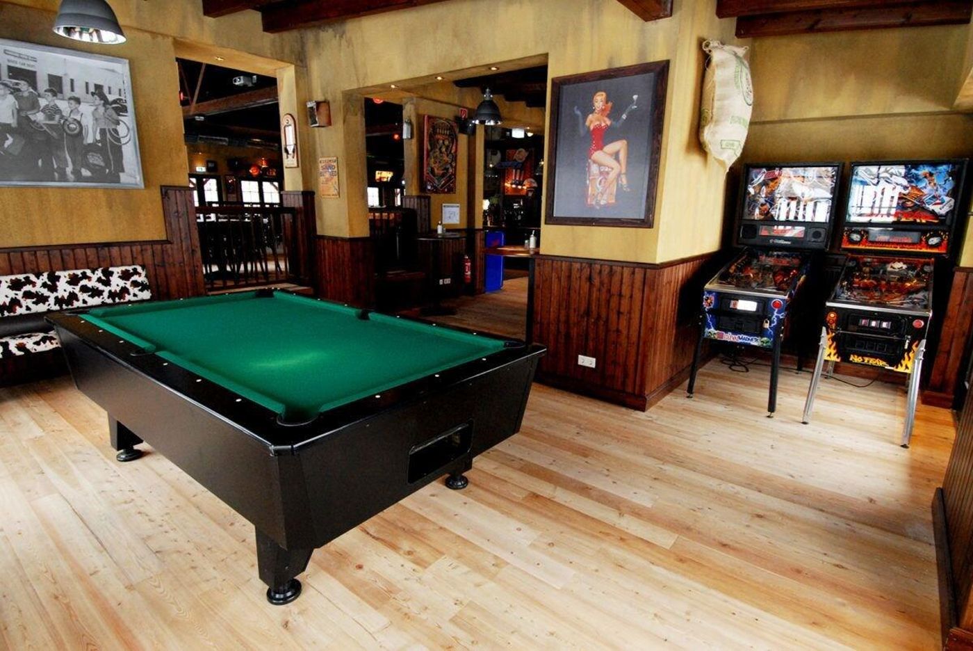 Road Stop Wuppertal - Germany - WUPPERTAL - Sports and Entertainment - 2