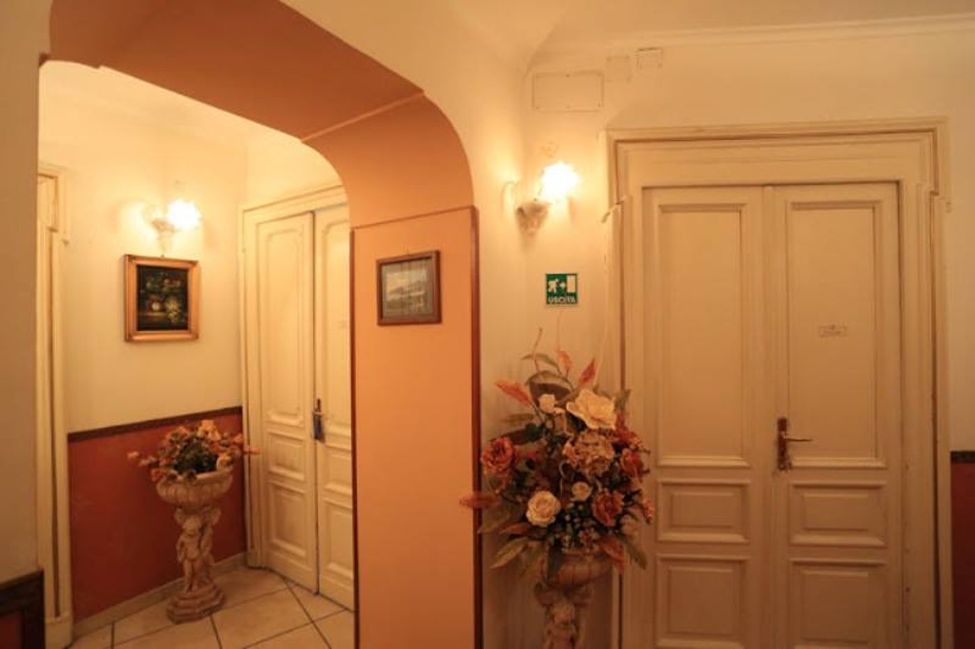 Bovio Suite - Italy - NAPOLI - Lobby - 4