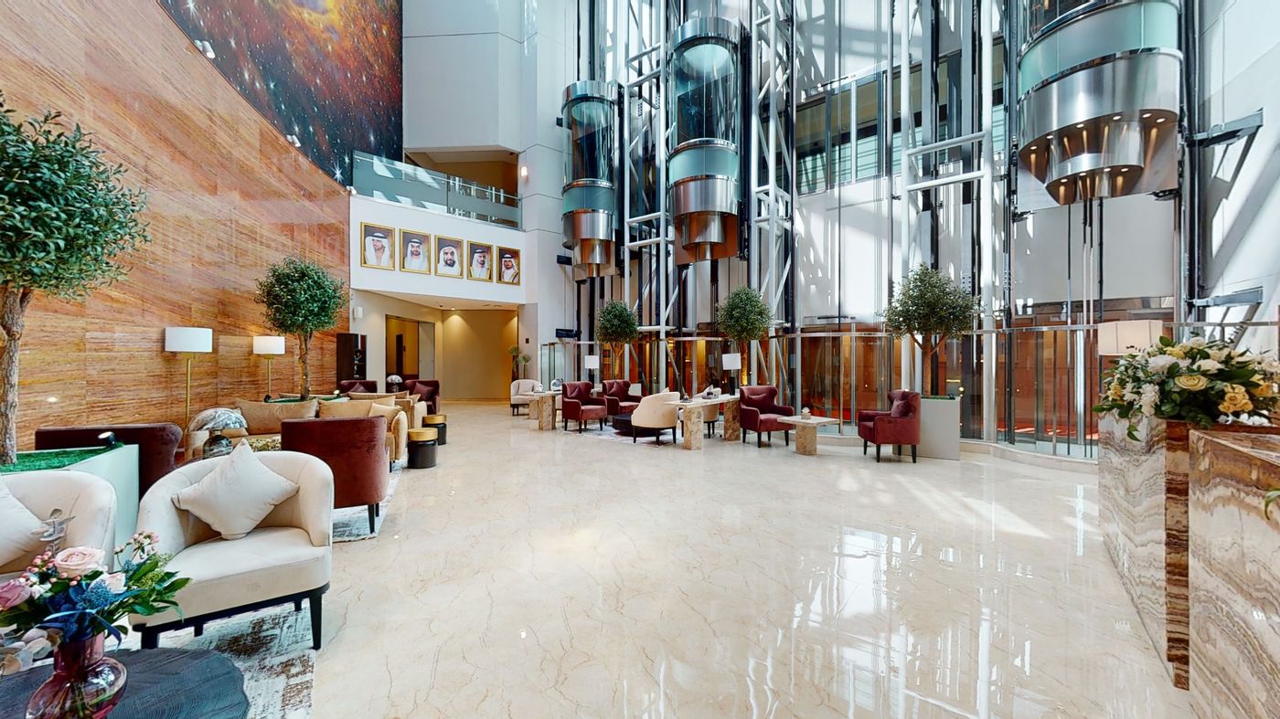 Oasis-Beach-Tower-Serviced-Lobby-29