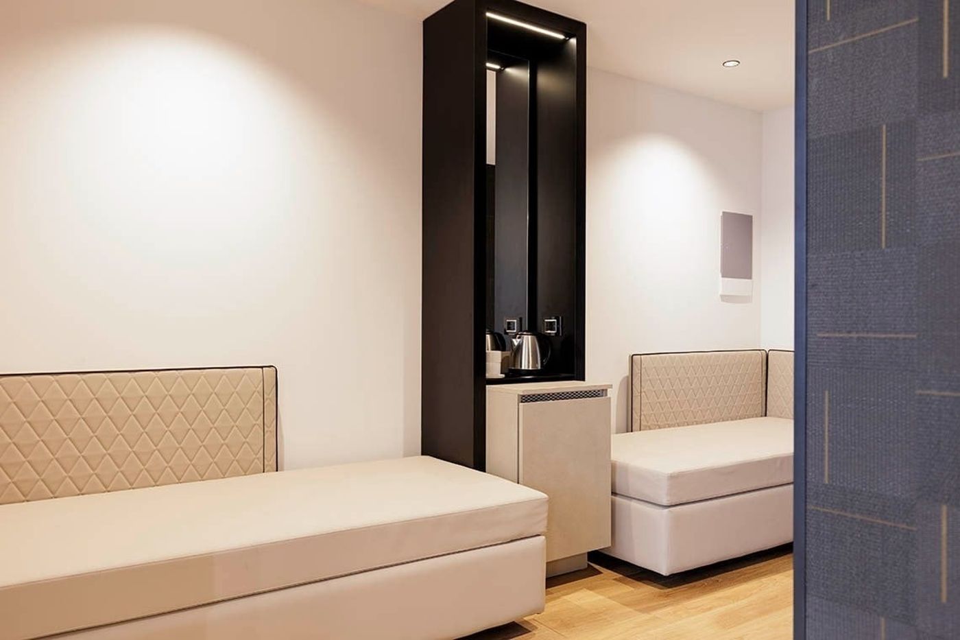 MH-Florence-Hotel---Spa-Room-9