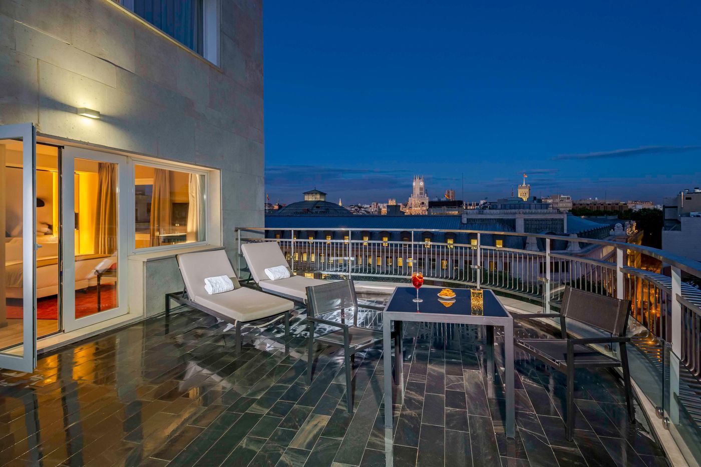 NH-Collection-Madrid-Suecia-Room-55