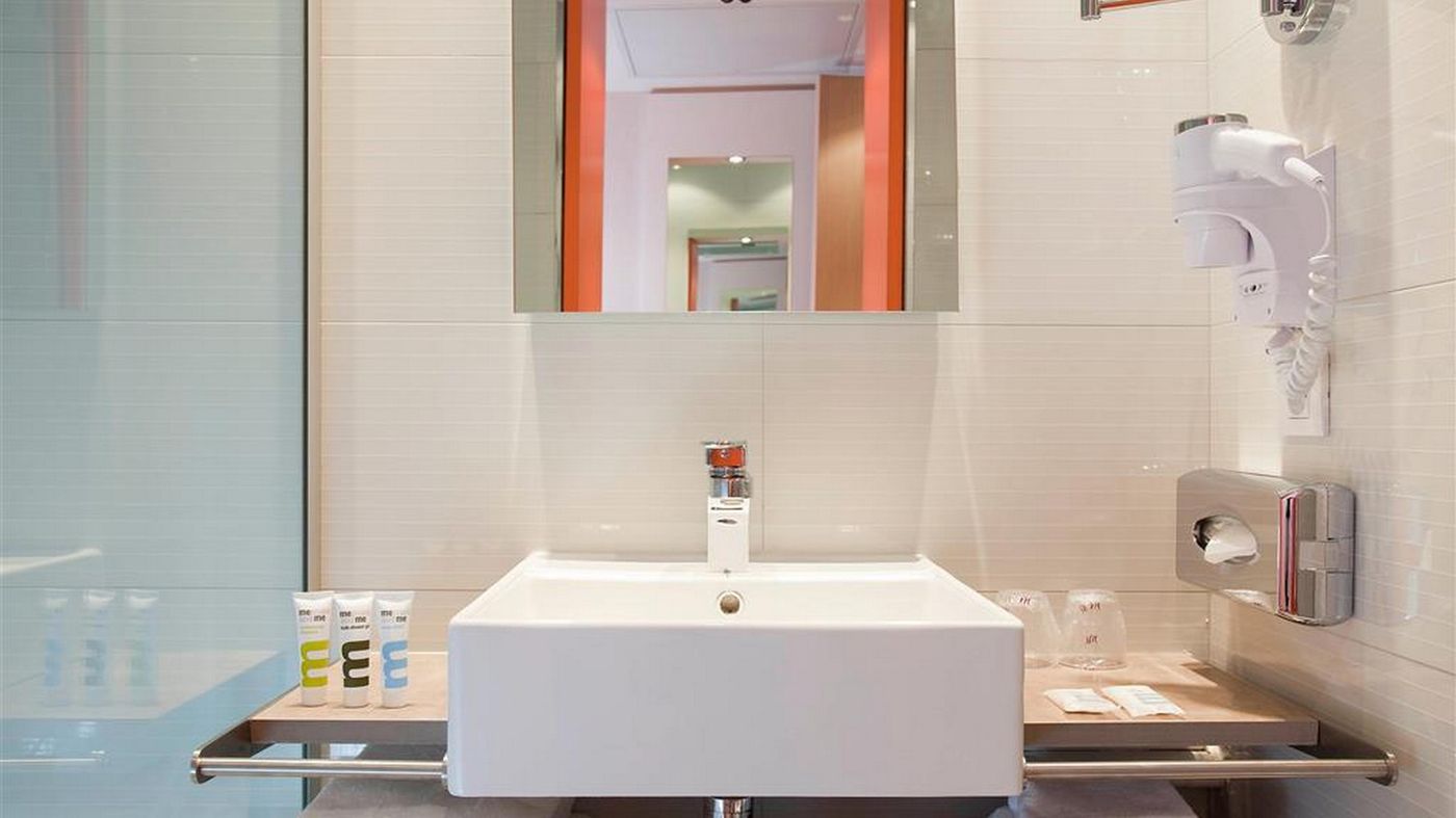 Hotel-Mercure-Paris-15-Porte-de-Versailles-Room-48