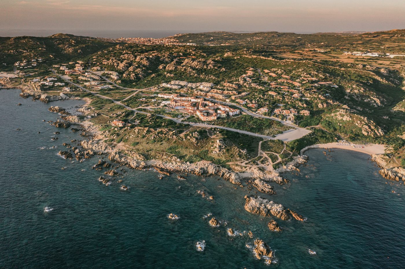 Mangia-s-Santa-Teresa-Sardinia--Curio-Collection-General-view-36