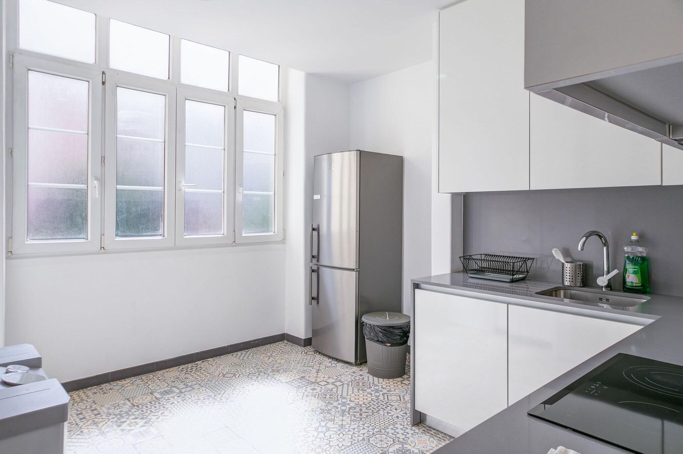 Home-Out-Rooms---Apartments-Room-100