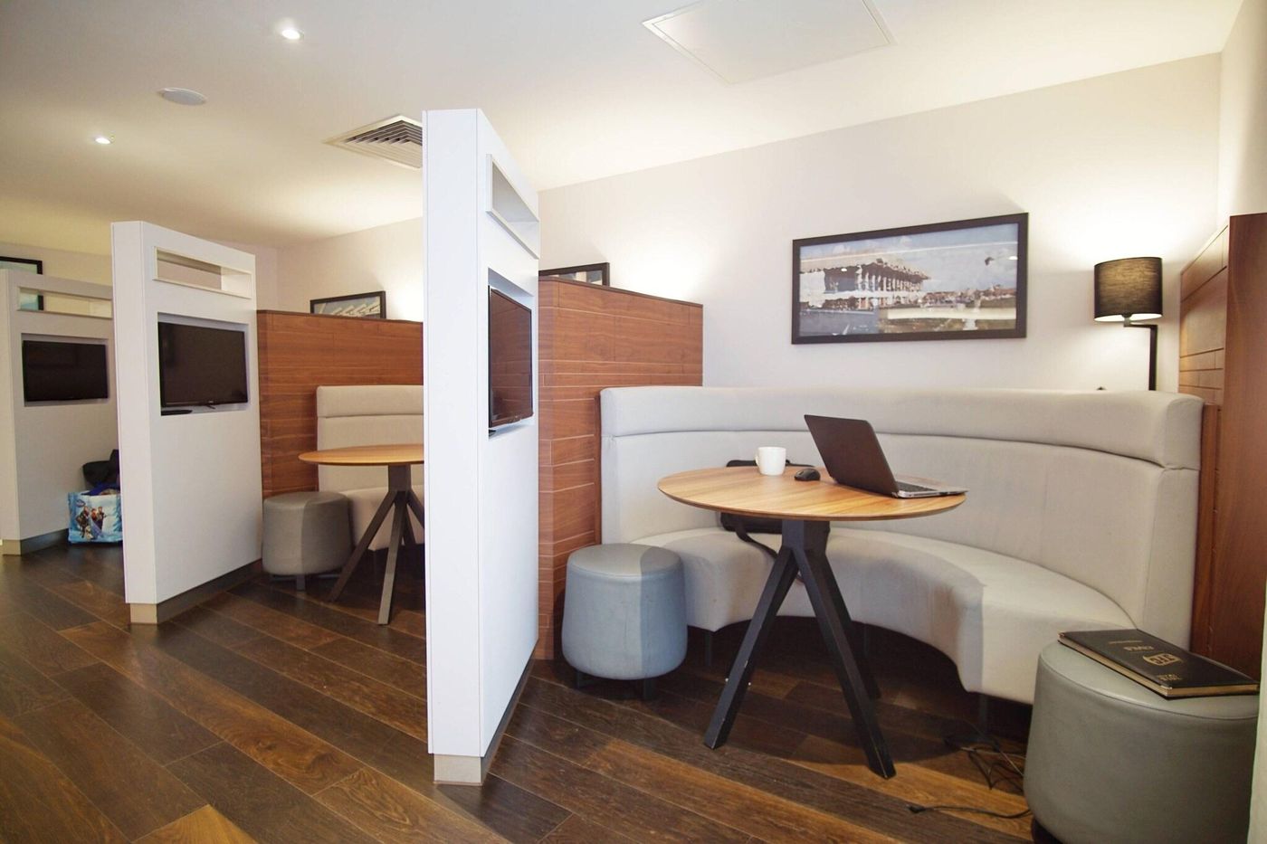 Courtyard By Marriott Glasgow Airport-United Kingdom-Glasgow-General view-3