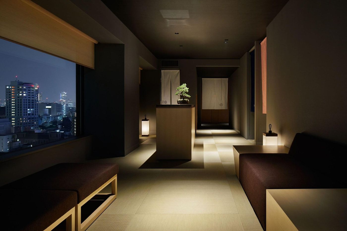 ONSEN RYOKAN YUEN SHINJUKU-Japan-Tokyo-Lobby-10