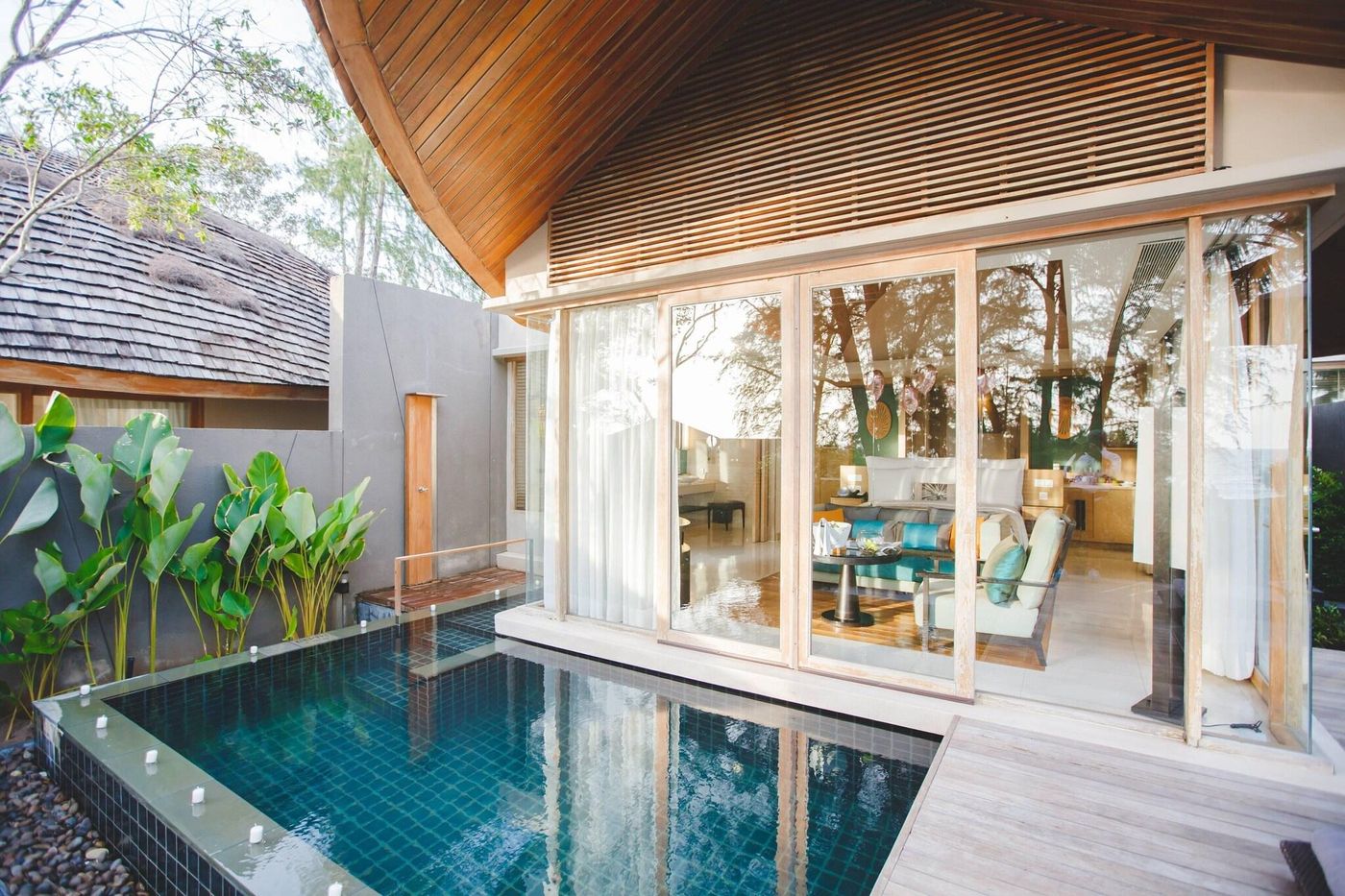 Renaissance-Phuket-Resort---Spa-Pool-75