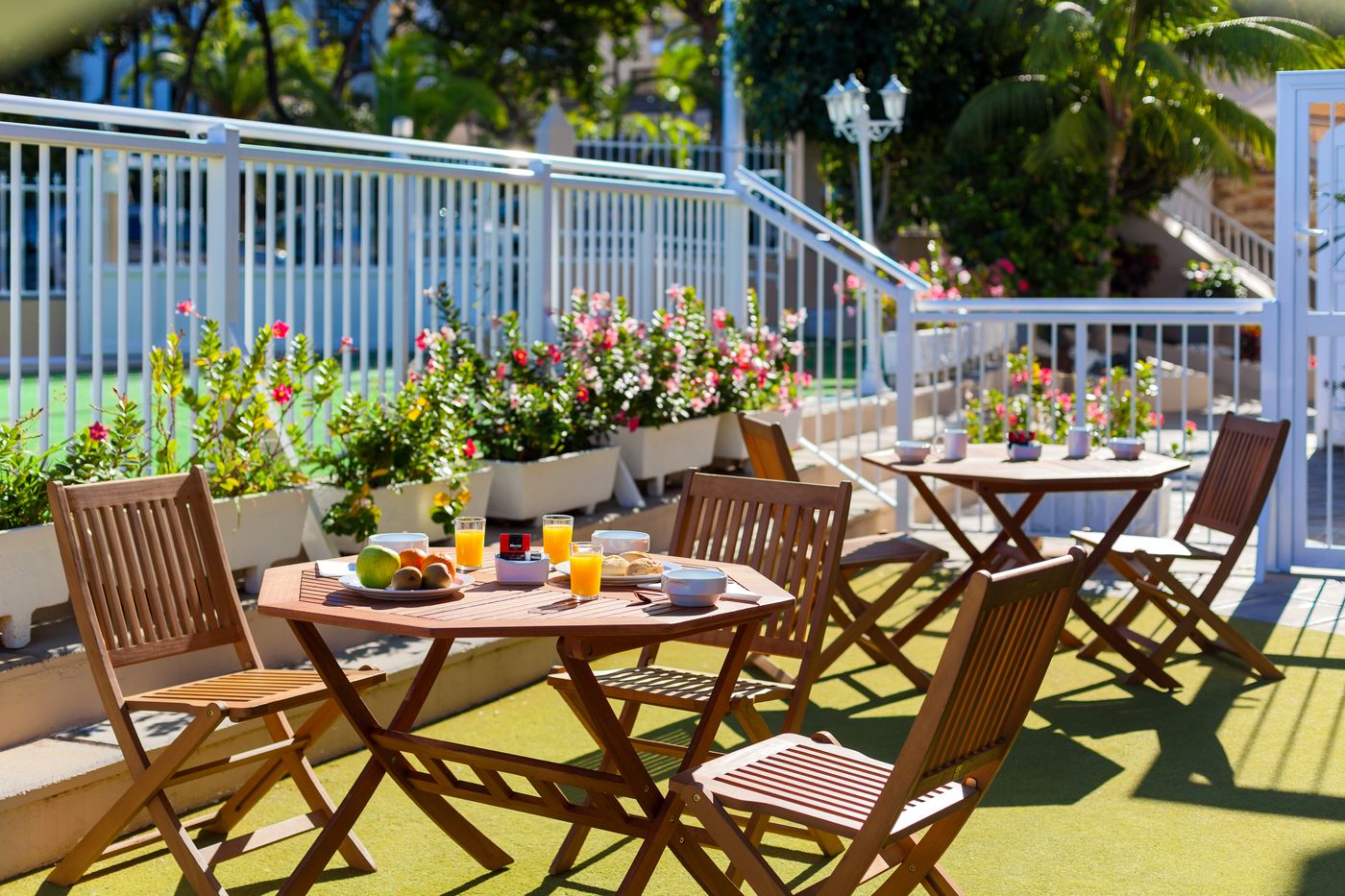 Los-Dragos-Del-Norte-Terrace-15