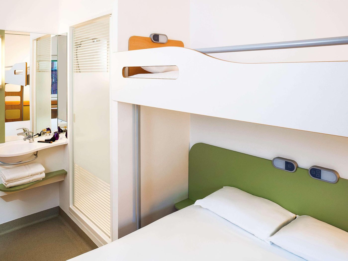 ETAP Belfast - United Kingdom - BELFAST - Room - 2