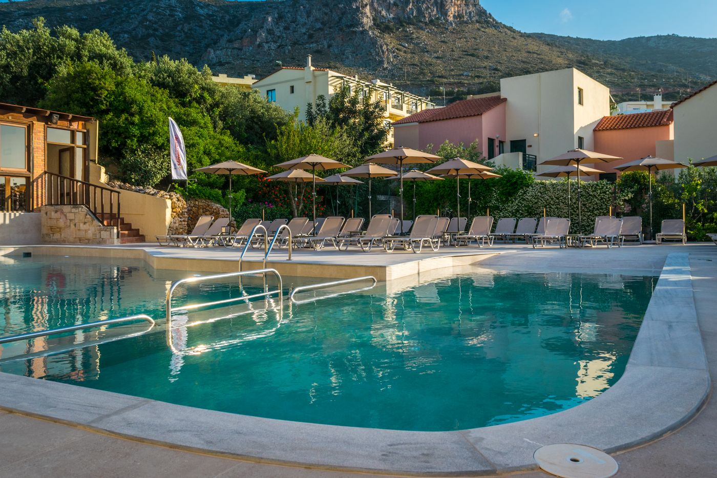 Dream-Village-Pool-13