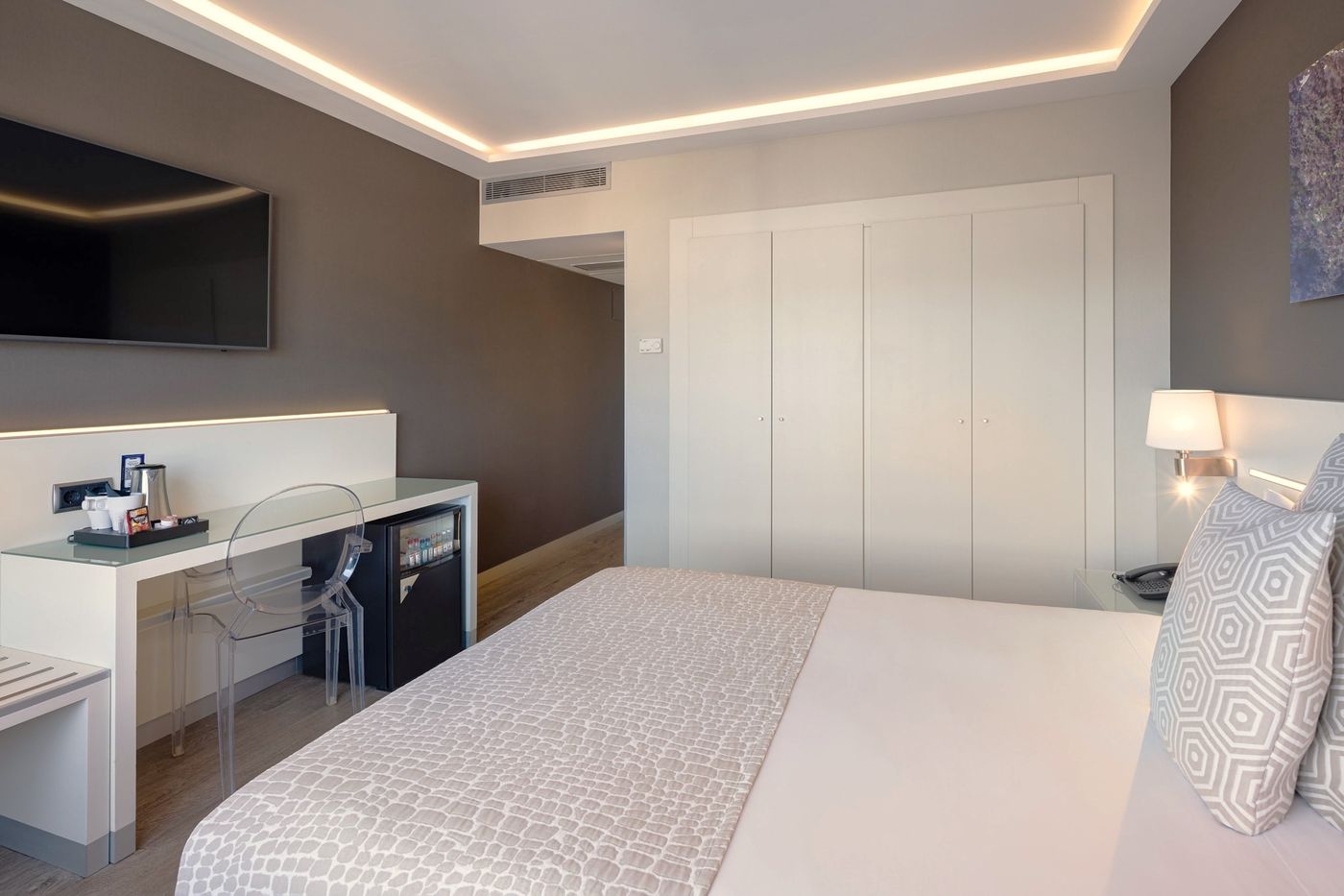 Calipolis-Hotel-Room-43