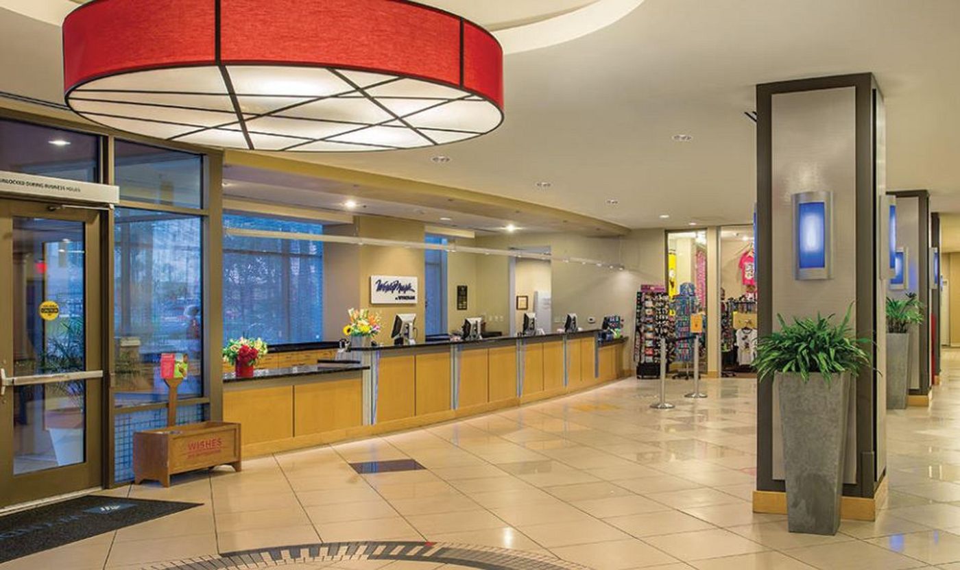 WorldMark-Anaheim-Lobby-6