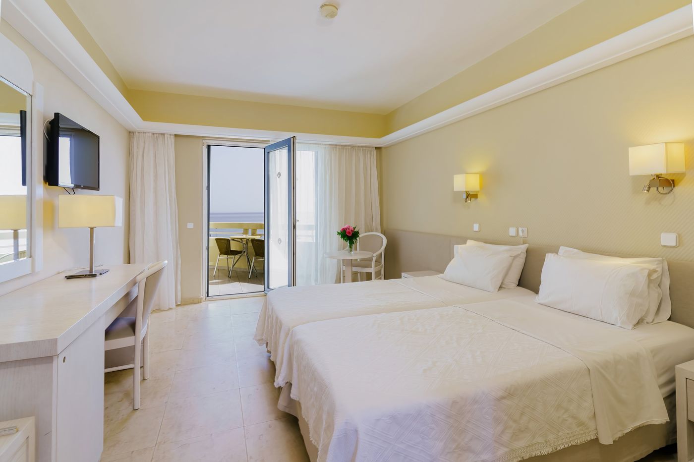 Sentido-Pearl-Beach-Room-10