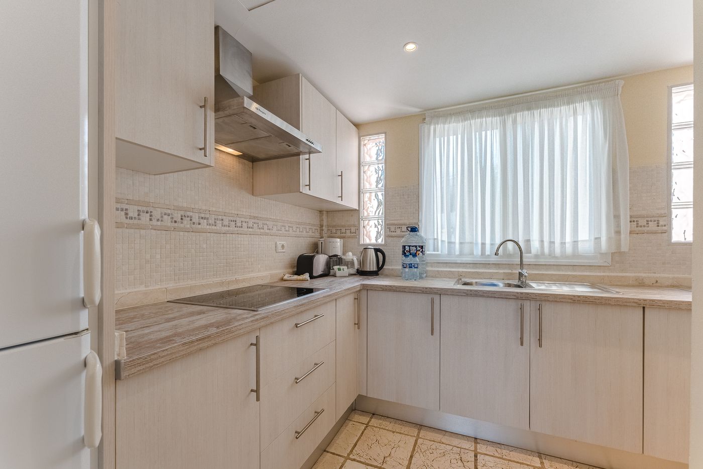 Flamingo-Suites-Room-72