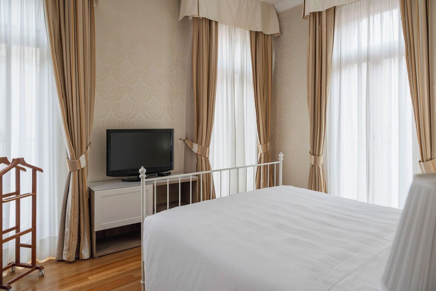 Hotel-Montecarlo-Room-33