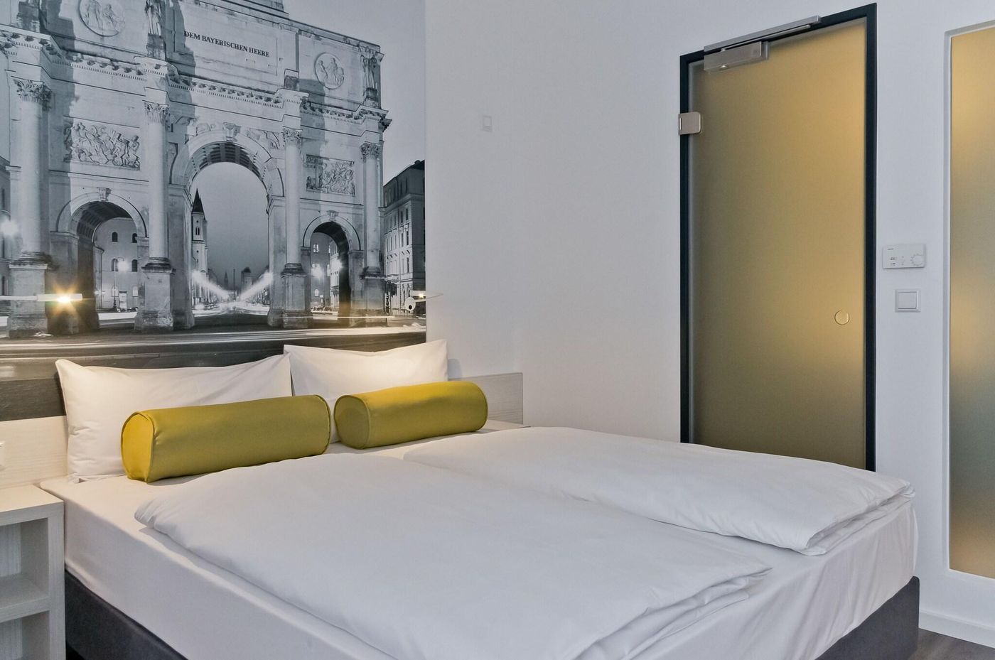 Super-8-Munich-City-West-Room-34