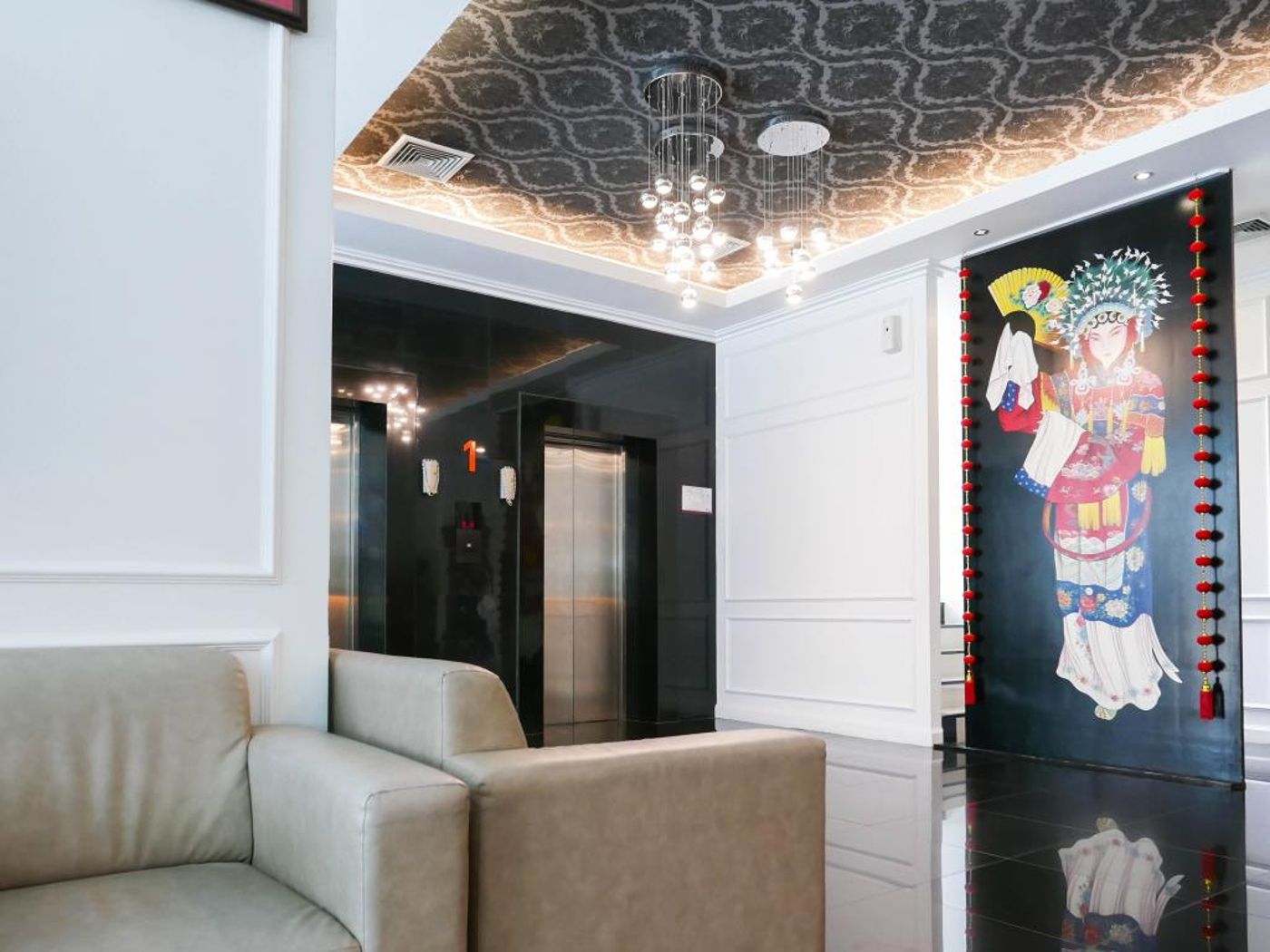 Picnic-Hotel-Lobby-14