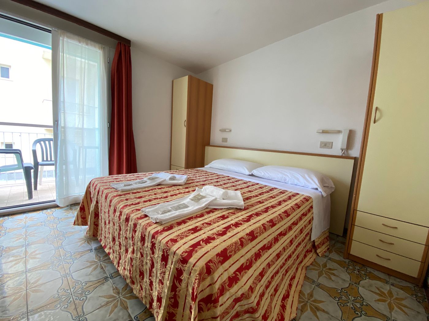 Hotel Nanni Garni-Italy-RIMINI-Room-7