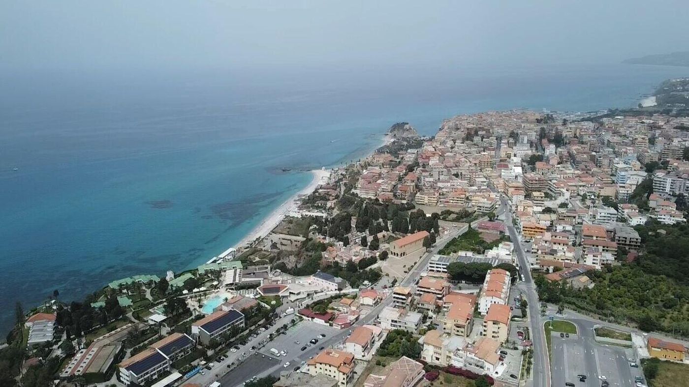 Middle Town Palace-Italy-Tropea-General view-7