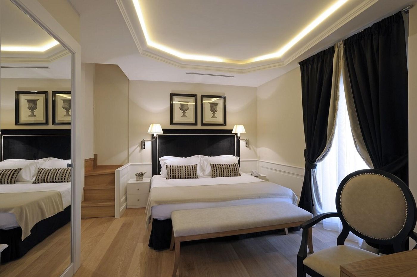 Trevi-Palace-Luxury-Inn-Room-18