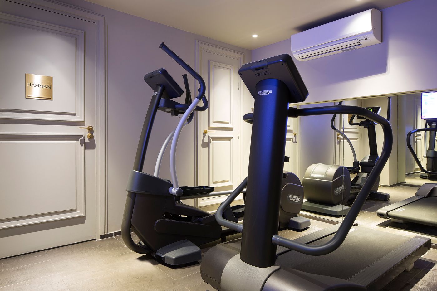 Le-Marianne-Sports-and-Entertainment-31