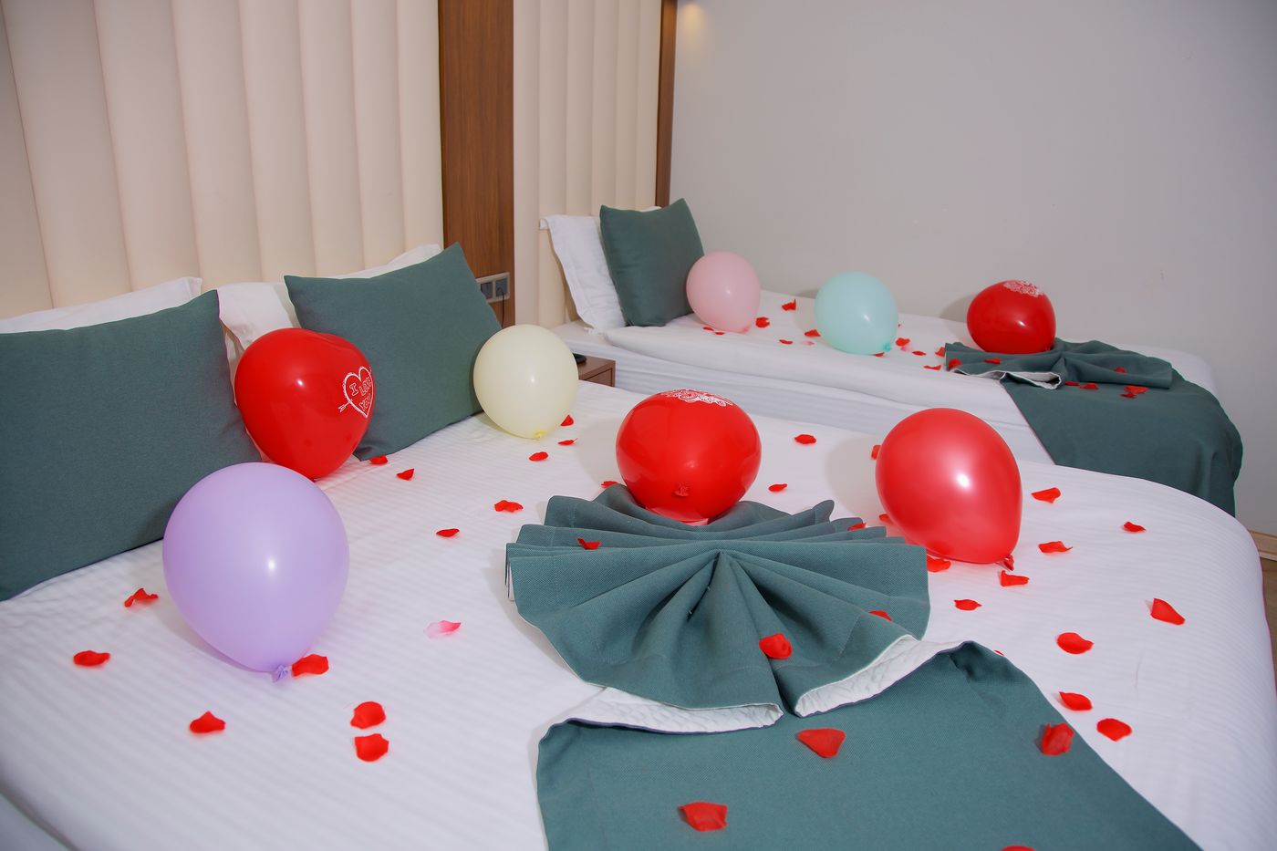 Hotel-Black-Tulip-Room-46