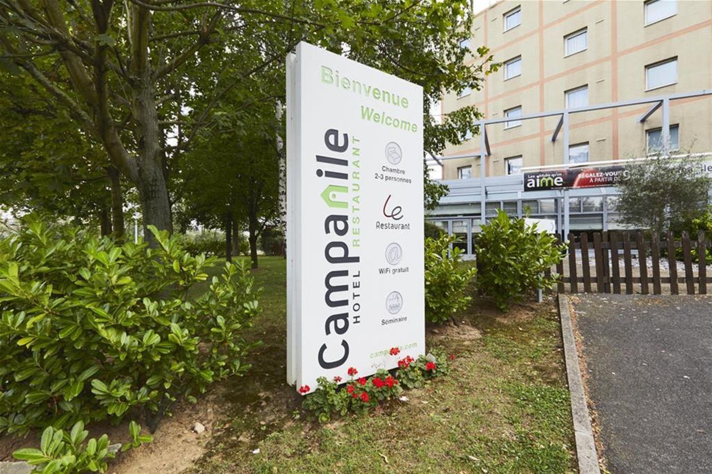 Campanile-Argenteuil-General-view-9