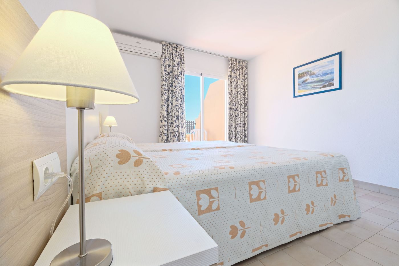 Azuline Apartments Sunshine - Adults Only