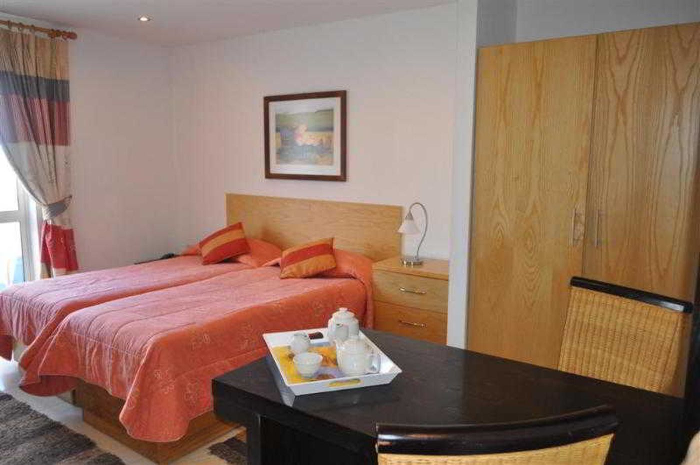 Club-Salina-Warhf-Room-9