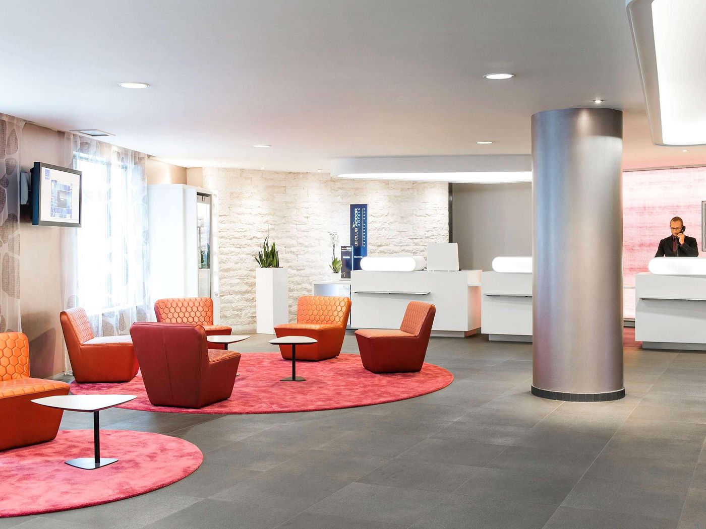 Novotel-Brussels-City-Centre-General-view-13