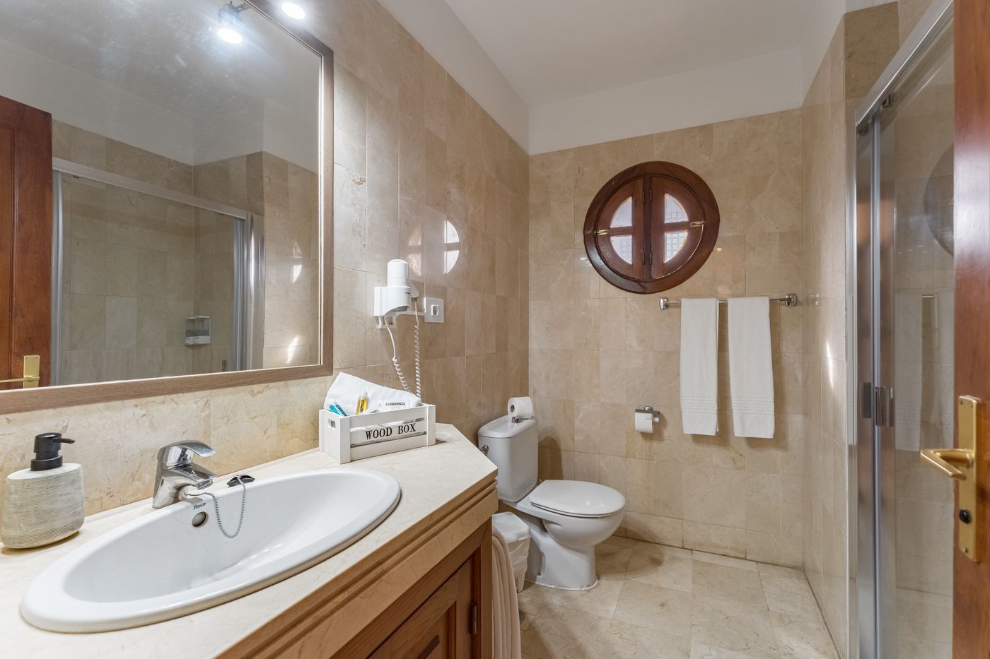 Klayman Olivina Apartments